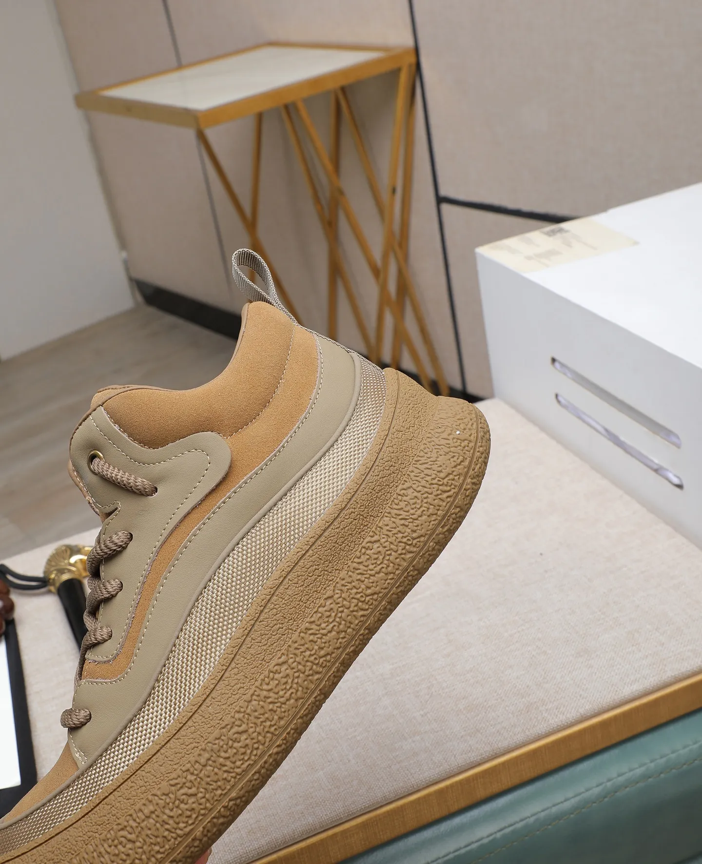 Men's shoes 💰660 IUGGI new retro presbyopia men's shoes, casual and versatile, full of high-end sense, fashionable, luxury and personalized style, joint style, retro presbyopia factor, full of handsome style, first layer suede cowhide, lining wool, rubber outsole, light and non-slip size: 39-44